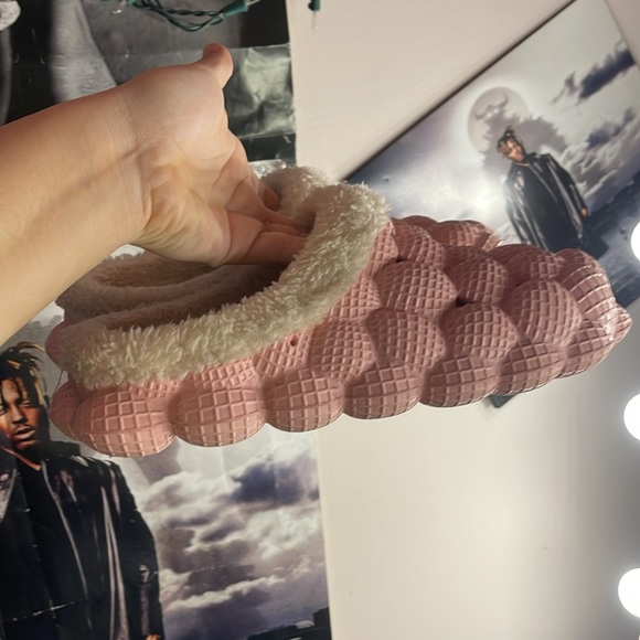 Pink Bubble slides with fur. - Picture 2 of 3